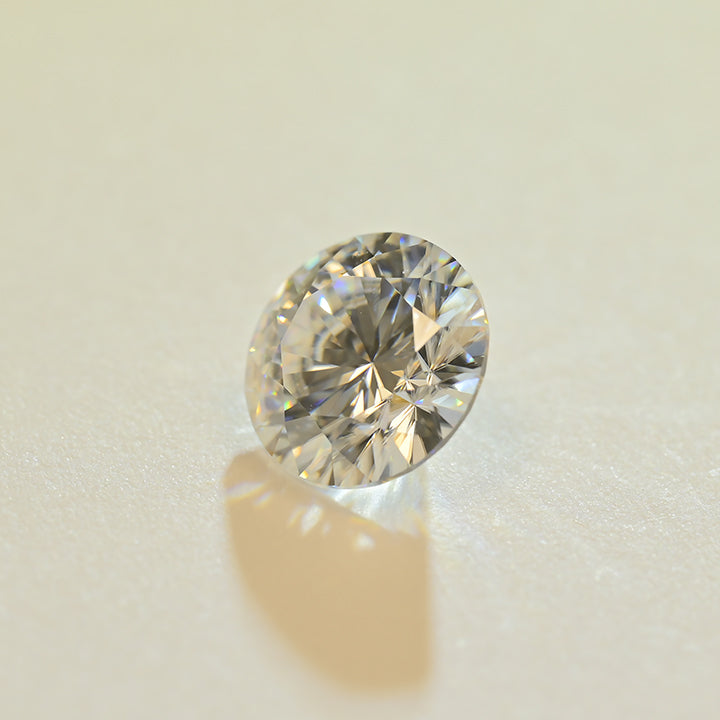 Lab Grown Moissanite Round (10 Arrows) Cut
