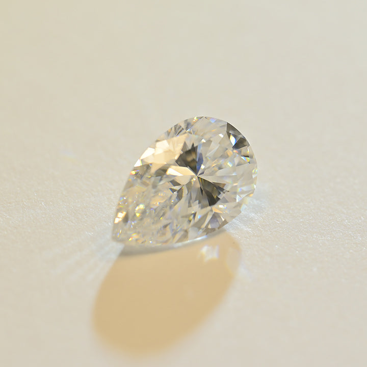 Lab Grown Moissanit Pear Cut